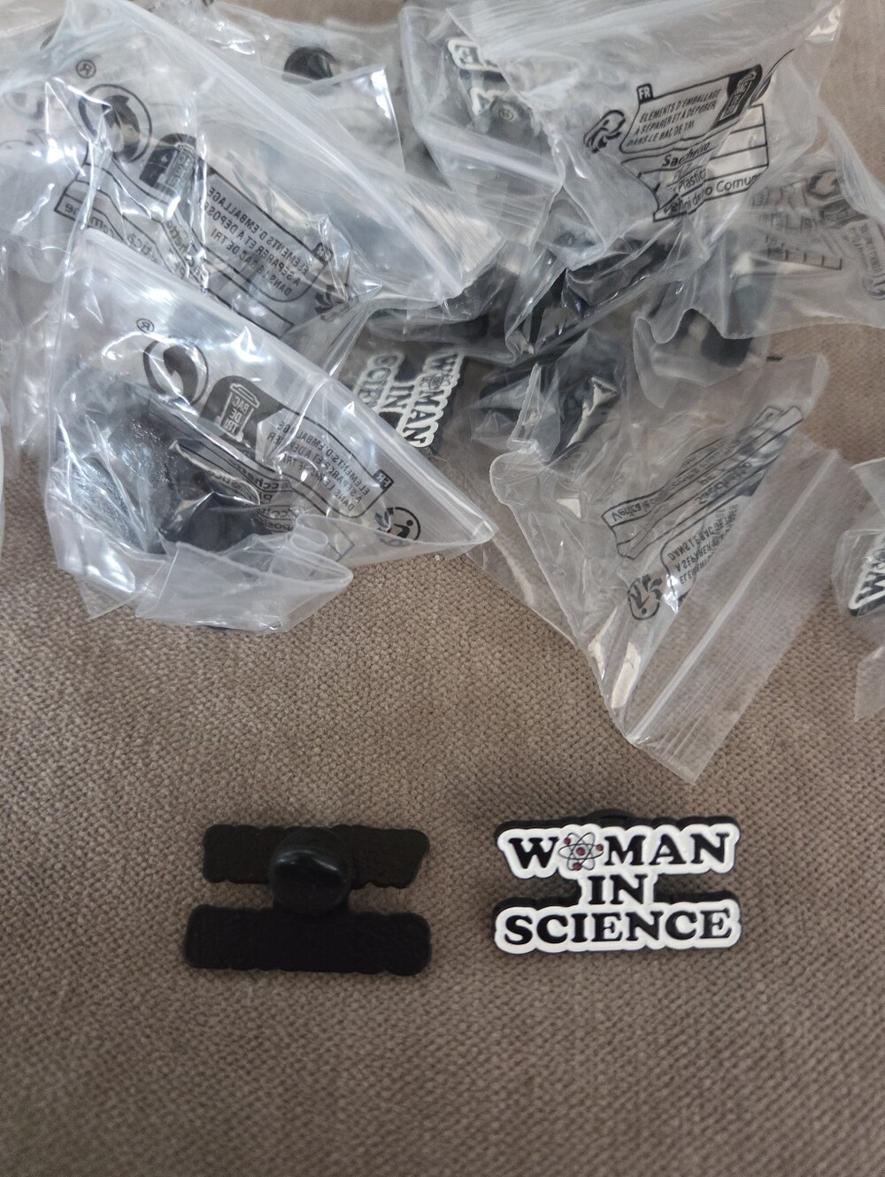 20 pieces Woman in Science Enamel Pin - Black and White